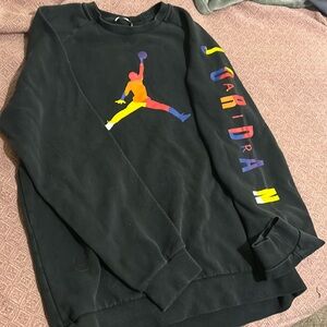 Men’s size medium Jordan sweatshirt good condition no holes, rips, stains